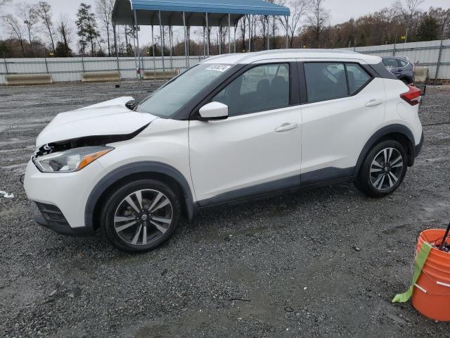  Salvage Nissan Kicks