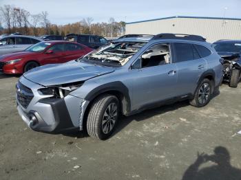  Salvage Subaru Outback