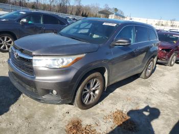  Salvage Toyota Highlander