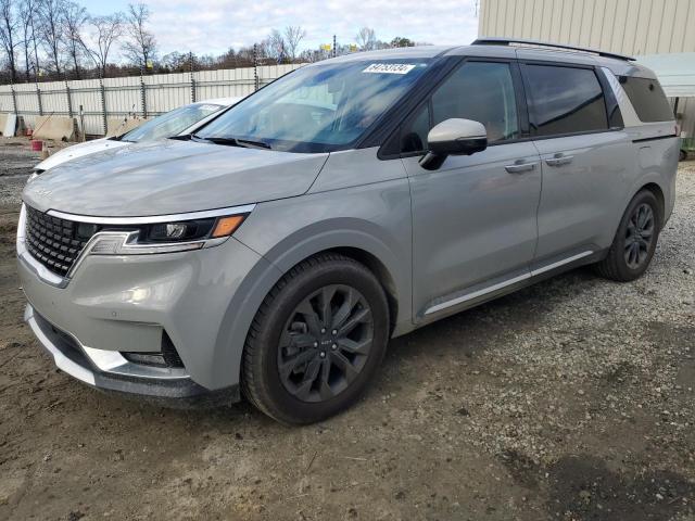  Salvage Kia Carnival