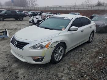  Salvage Nissan Altima