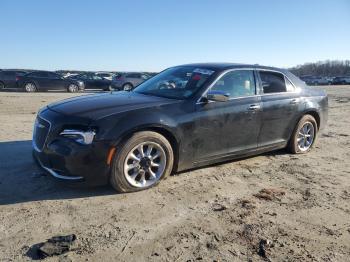  Salvage Chrysler 300