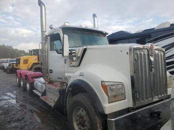  Salvage Kenworth Constructi