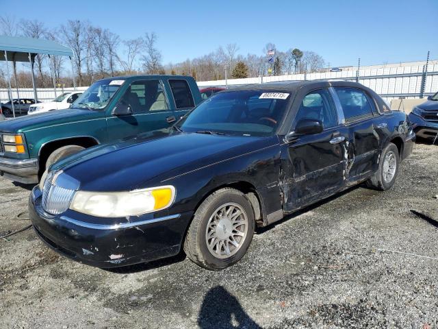  Salvage Lincoln Towncar