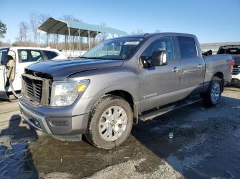  Salvage Nissan Titan