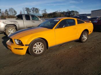  Salvage Ford Mustang