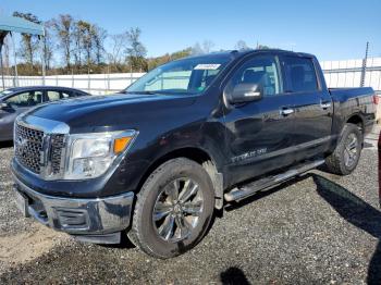  Salvage Nissan Titan