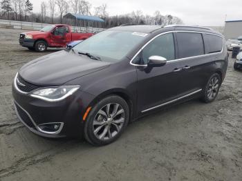  Salvage Chrysler Pacifica