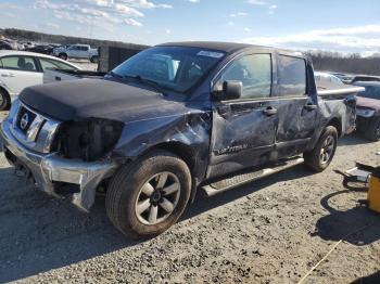  Salvage Nissan Titan