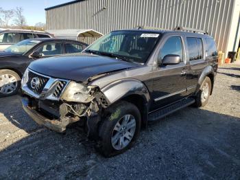  Salvage Nissan Pathfinder