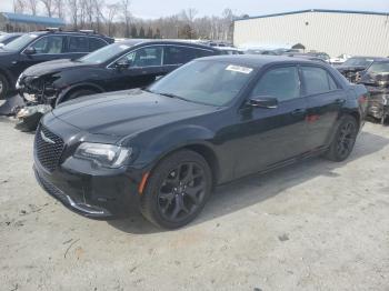  Salvage Chrysler 300