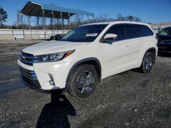  Salvage Toyota Highlander