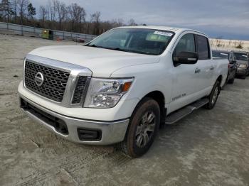  Salvage Nissan Titan