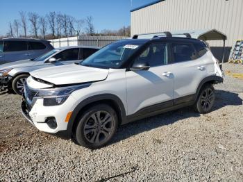  Salvage Kia Seltos