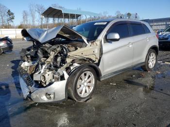  Salvage Mitsubishi Outlander