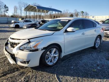  Salvage Nissan Altima