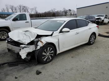  Salvage Nissan Altima