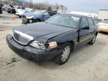  Salvage Lincoln Towncar