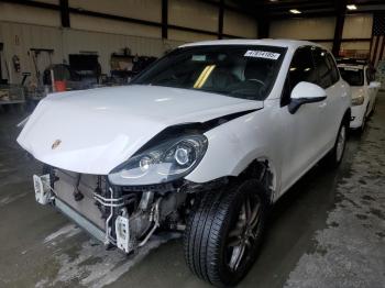  Salvage Porsche Cayenne