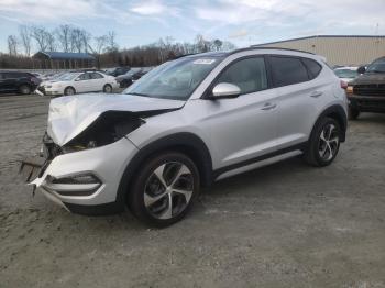  Salvage Hyundai TUCSON