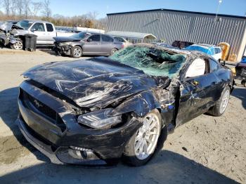  Salvage Ford Mustang