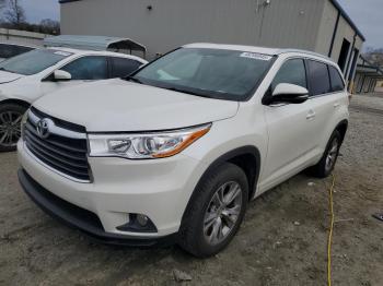  Salvage Toyota Highlander