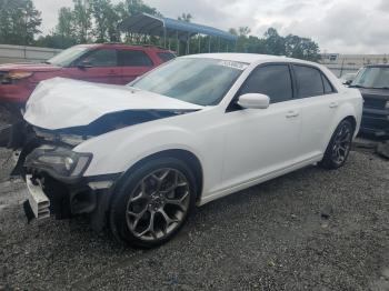  Salvage Chrysler 300