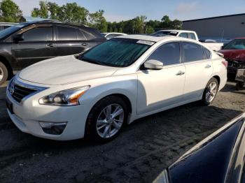  Salvage Nissan Altima