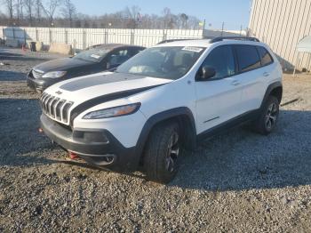  Salvage Jeep Cherokee