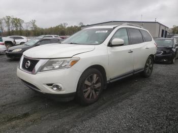  Salvage Nissan Pathfinder