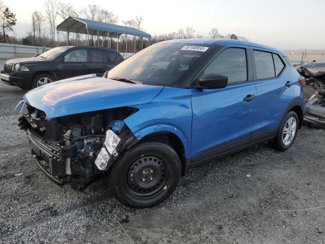  Salvage Nissan Kicks