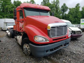  Salvage Freightliner Columbia