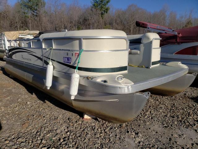  Salvage Bennington Marine Boat