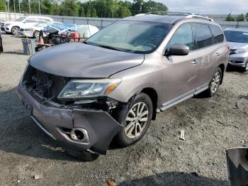  Salvage Nissan Pathfinder
