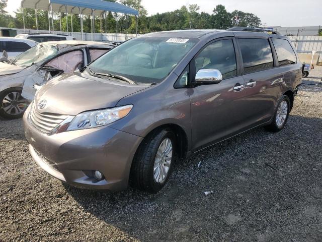  Salvage Toyota Sienna