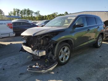  Salvage Toyota Highlander