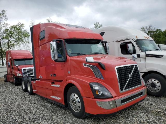  Salvage Volvo Vnl