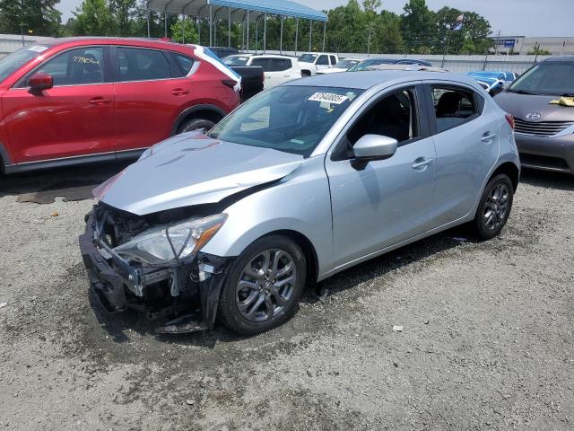  Salvage Toyota Yaris