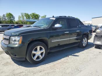  Salvage Chevrolet Avalanche