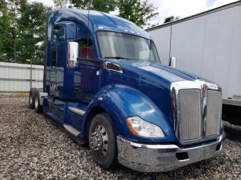  Salvage Kenworth Construct