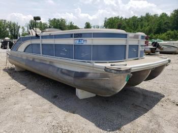  Salvage Bennington Marine Pontoon