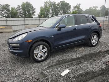  Salvage Porsche Cayenne