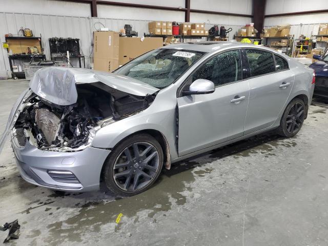  Salvage Volvo S60