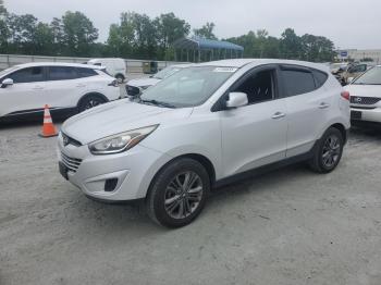  Salvage Hyundai TUCSON
