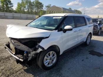  Salvage Kia Carnival