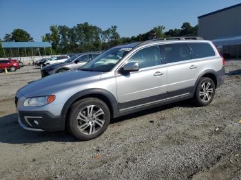  Salvage Volvo XC70