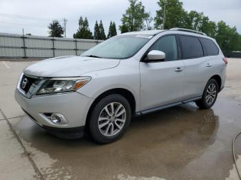  Salvage Nissan Pathfinder
