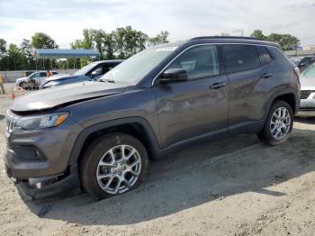  Salvage Jeep Compass