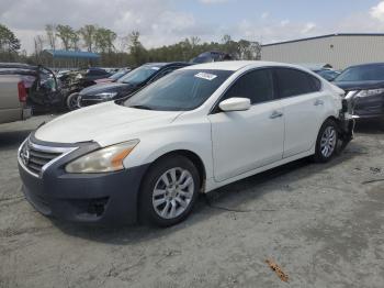  Salvage Nissan Altima