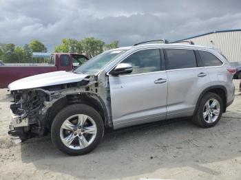  Salvage Toyota Highlander